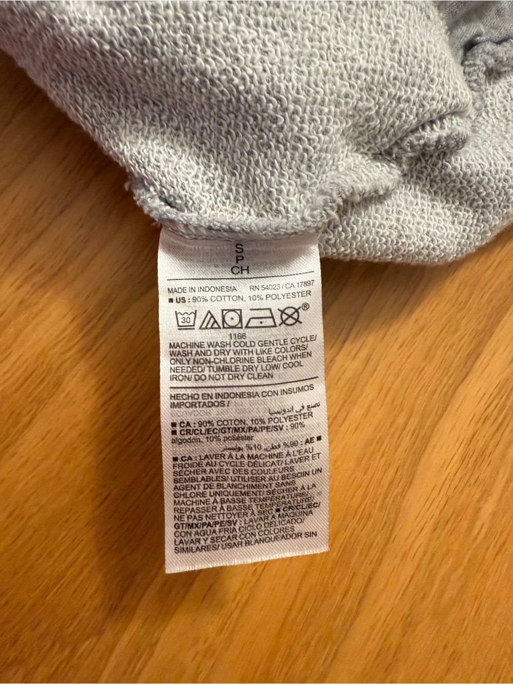Old Navy Light Gray Athletic Drawstring Shorts - Picture 4 of 4